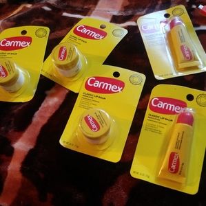 Classic lip balm carmex medicated